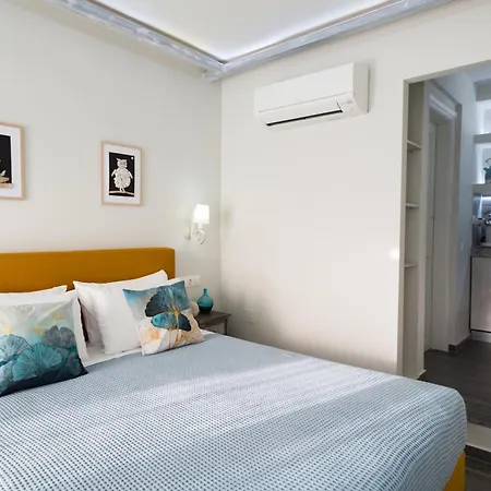 Gruccio Yellow Studio - A Sunny Gem Skiathos Chora