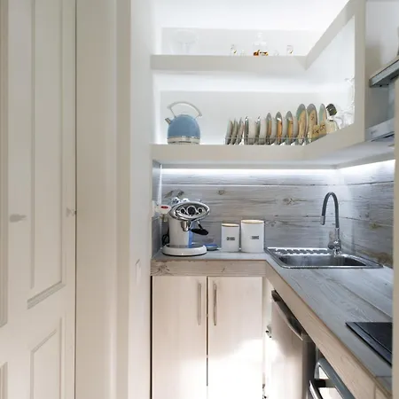 Gruccio Yellow Studio - A Sunny Gem Apartment